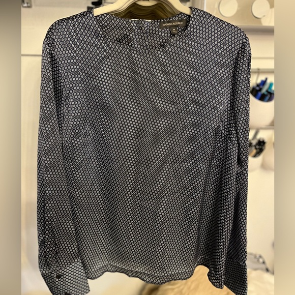 Banana Republic- Navy and white blouse - Picture 2 of 3